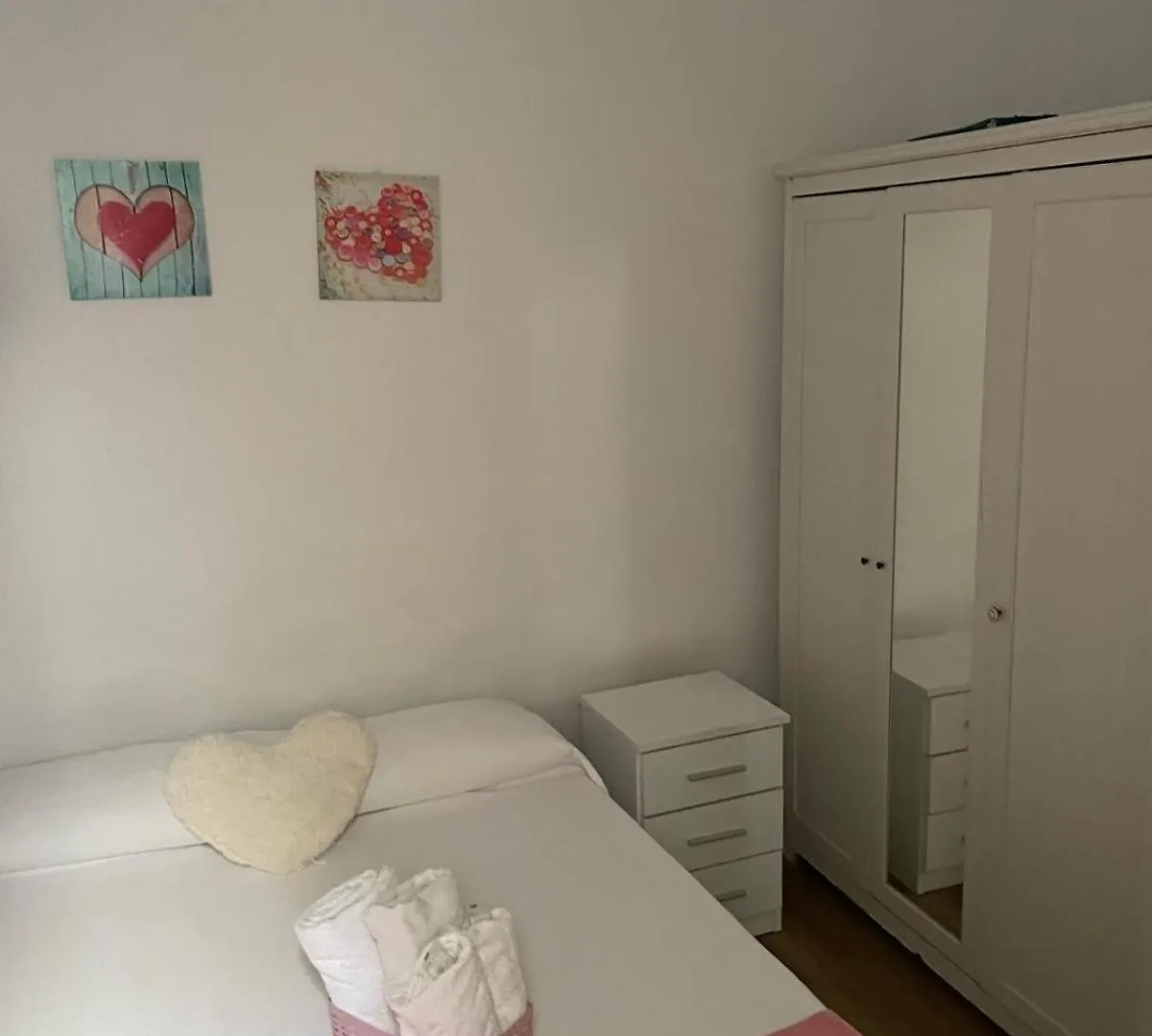 הוספיטלט דה יוברגאט Habitacion En Alquiler דירה הוספיטלט דה יוברגאט